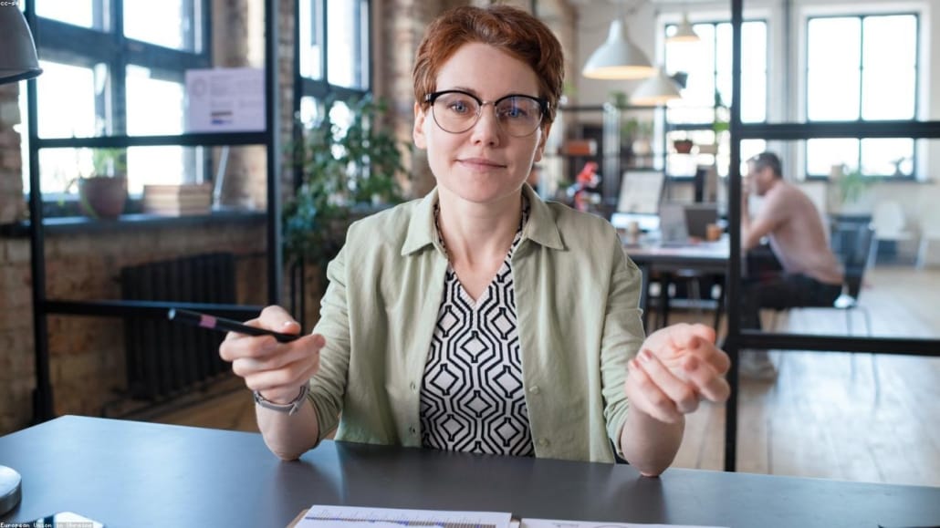 SOPARFI et cession de PME au Luxembourg : structurer sa holding avant de vendre - photo business - réunion dirigeants business