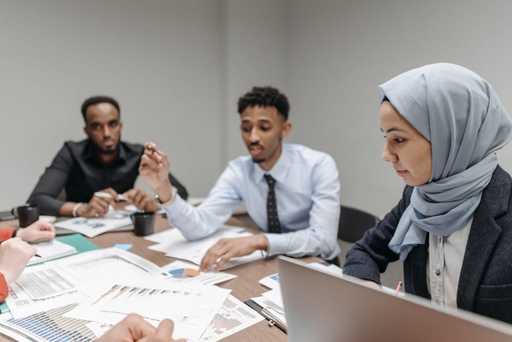 Les questions à se poser avant de céder son entreprise - business - réunion dirigeants business