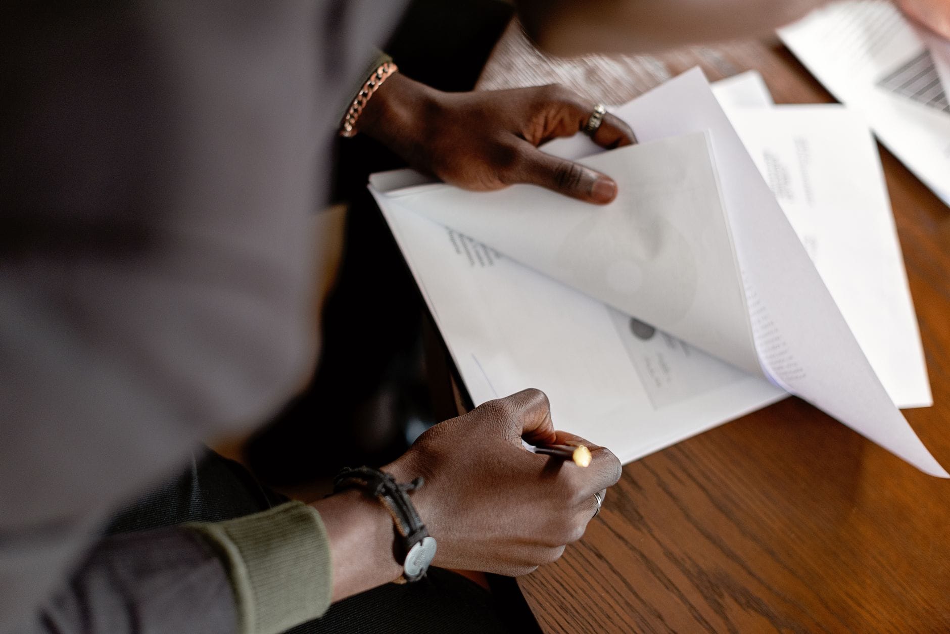 Peut-on raisonnement faire des acquisitions internationales lorsque l&rsquo;on est une PME ? - business - analyse financière business