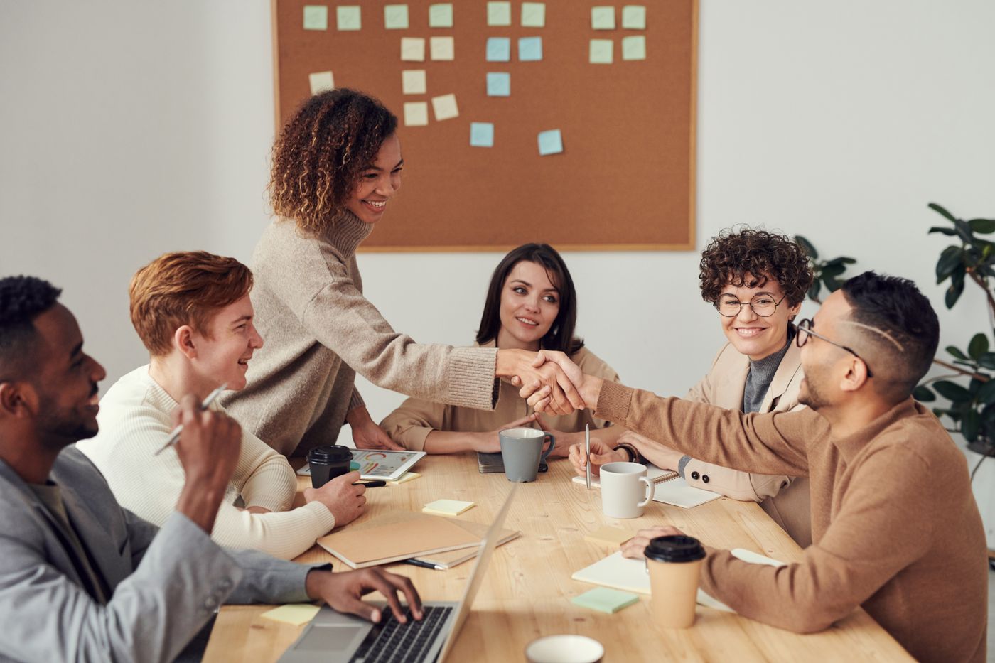 valorisation entreprise Luxembourg - réunion business - analyse financière business