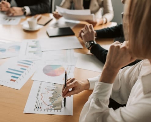 Transmission d’entreprise : sujet d’actualité économique en 2018 - business - réunion dirigeants business