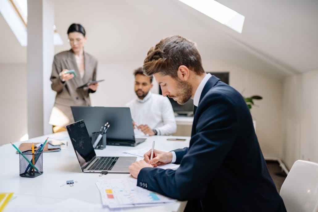 Comment évaluer la valeur d’une entreprise ? - business - réunion dirigeants business