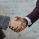 Les défis des PME familiales Suisse face à leur transmission - business - réunion dirigeants business