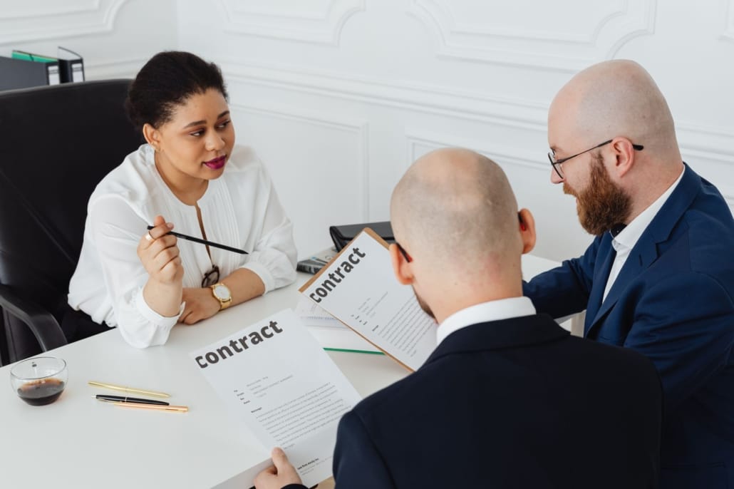 Acheter une entreprise ? 5 conseils à connaître - business - réunion dirigeants business
