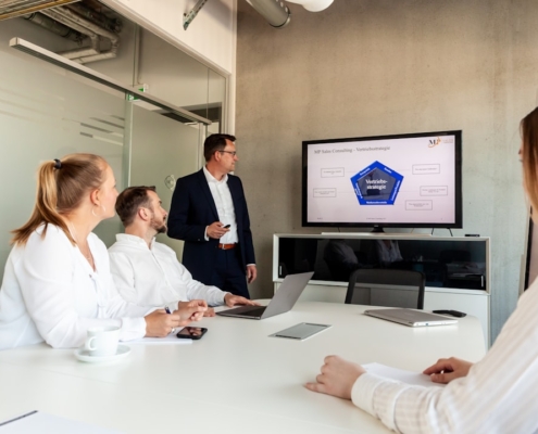 Peut-on raisonnement faire des acquisitions internationales lorsque l&rsquo;on est une PME ? - business - réunion dirigeants business
