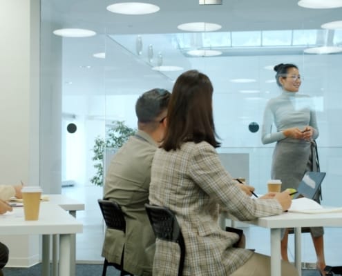 Comment rédiger un bon dossier de présentation ? - business - réunion dirigeants business