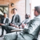 Pourquoi éviter de faire l’impasse sur un audit d’acquisition ? - business - réunion dirigeants business