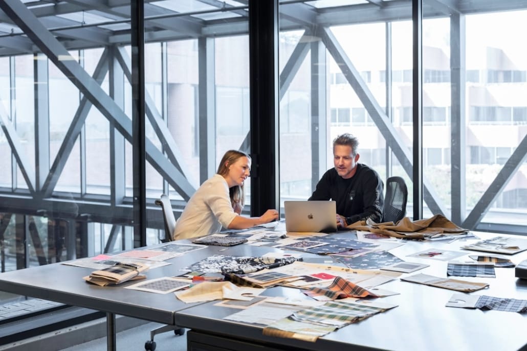 Acheter une entreprise ? 5 conseils à connaître - business - réunion dirigeants business