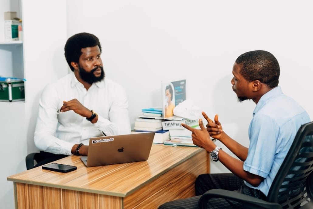 Comment trouver un repreneur ? - business - réunion dirigeants business