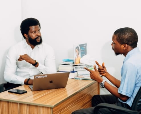 Comment trouver un repreneur ? - business - réunion dirigeants business