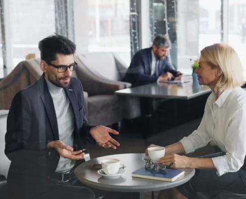 Comment transmettre son entreprise en Luxembourg ? 4 Comment transmettre son entreprise en Luxembourg ? - business - réunion dirigeants business