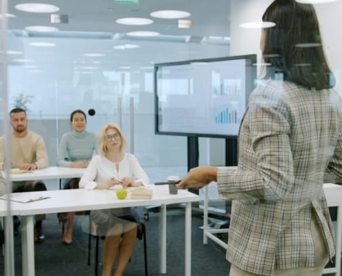 Les entrepreneurs français ne préparent pas leur transmission - business - réunion dirigeants business
