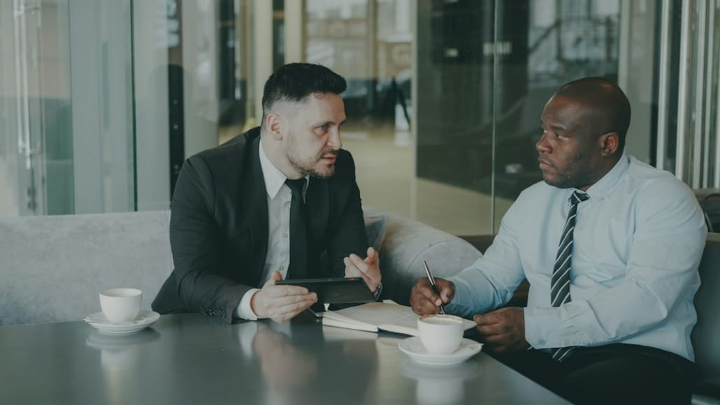 fiscalité holding - business - réunion dirigeants business